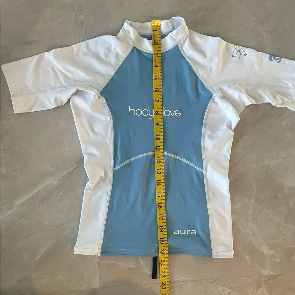 Body Glove Girl’s Rash Guard Size Small Blue White Color Long Sleeve UPF 50